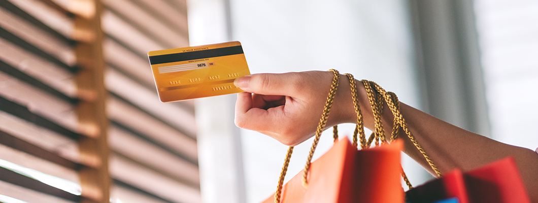 What Are the Benefits of VISA Platinum Debit Card?
