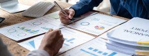 How To Choose The Best FD Scheme With Maximum Interest Rate: Factors To Consider Before Investing